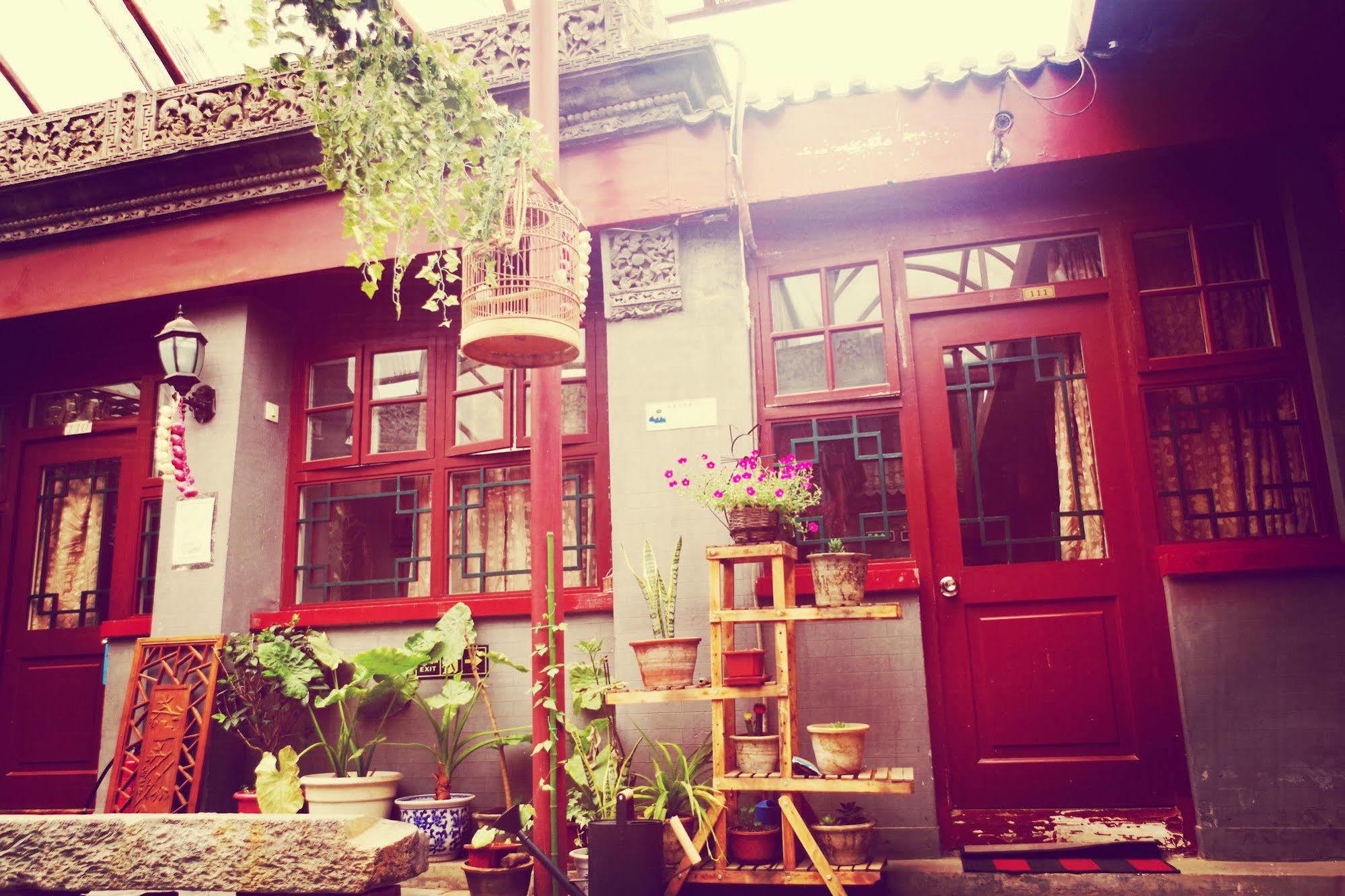 Three Legged Frog Hostel Peking Exteriör bild