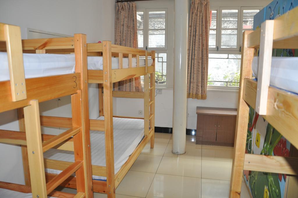 Three Legged Frog Hostel Peking Rum bild
