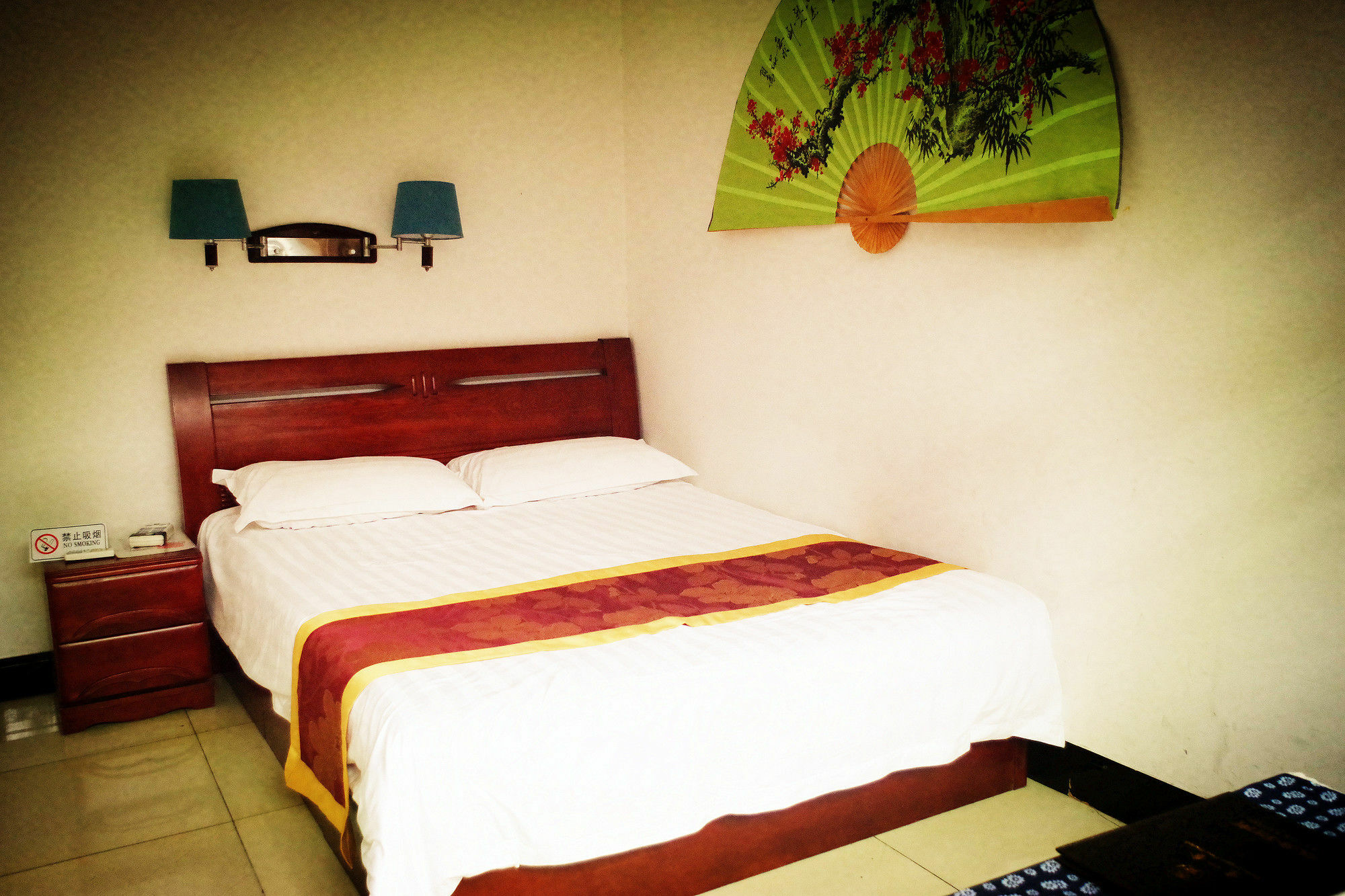 Three Legged Frog Hostel Peking Exteriör bild